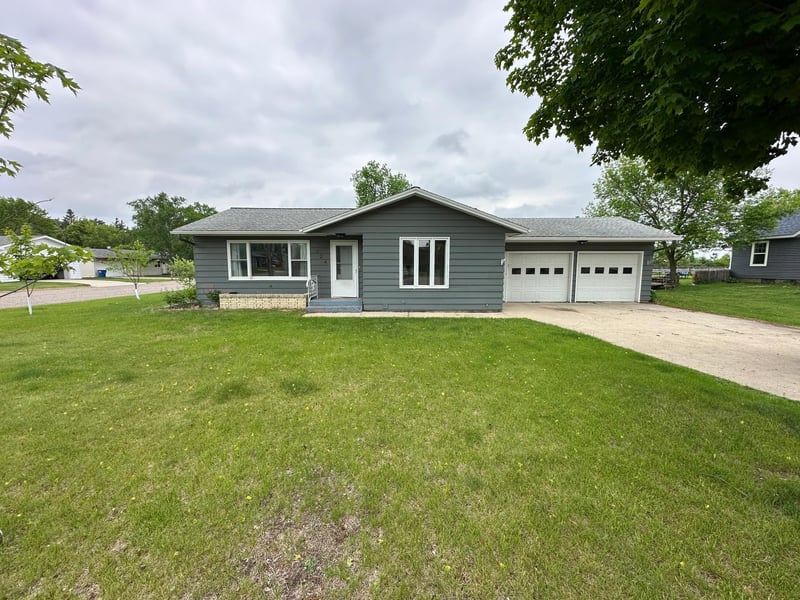 824 Irving Ave SW, Wadena, MN 56482