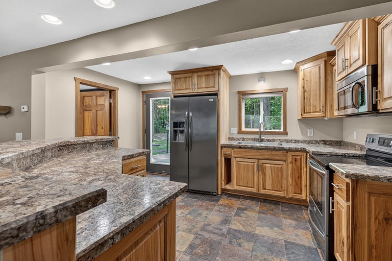 8612 Paradise Beach Rd, Brainerd, MN 56401