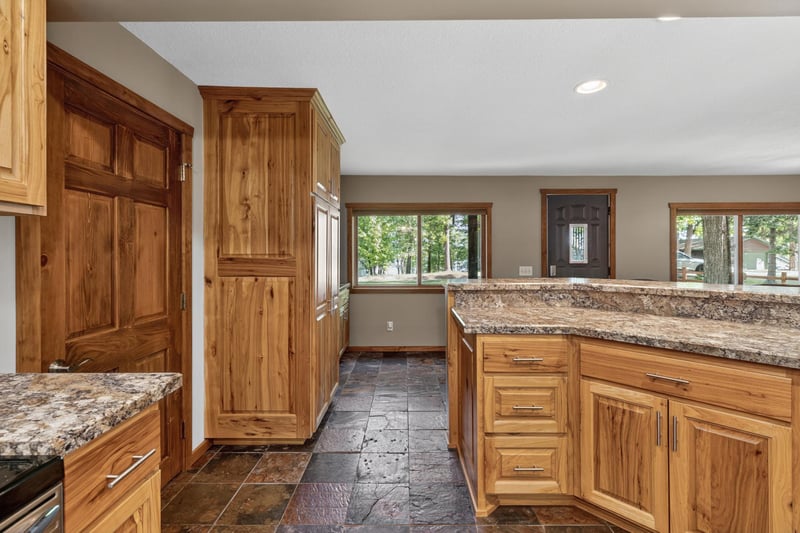8612 Paradise Beach Rd, Brainerd, MN 56401