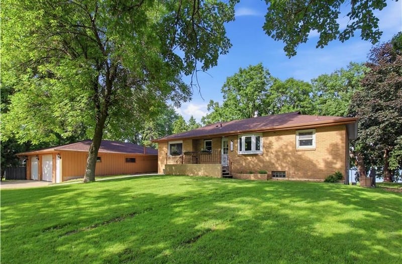 2121 Country Club Dr NE, Willmar, MN 56201