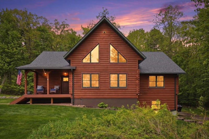 260 4th Ave, Clayton, WI 54004