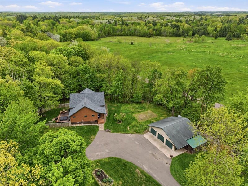 260 4th Ave, Clayton, WI 54004