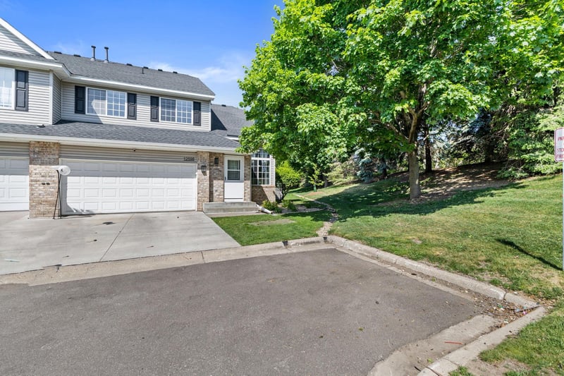 12598 74th Ave N, Maple Grove, MN 55369
