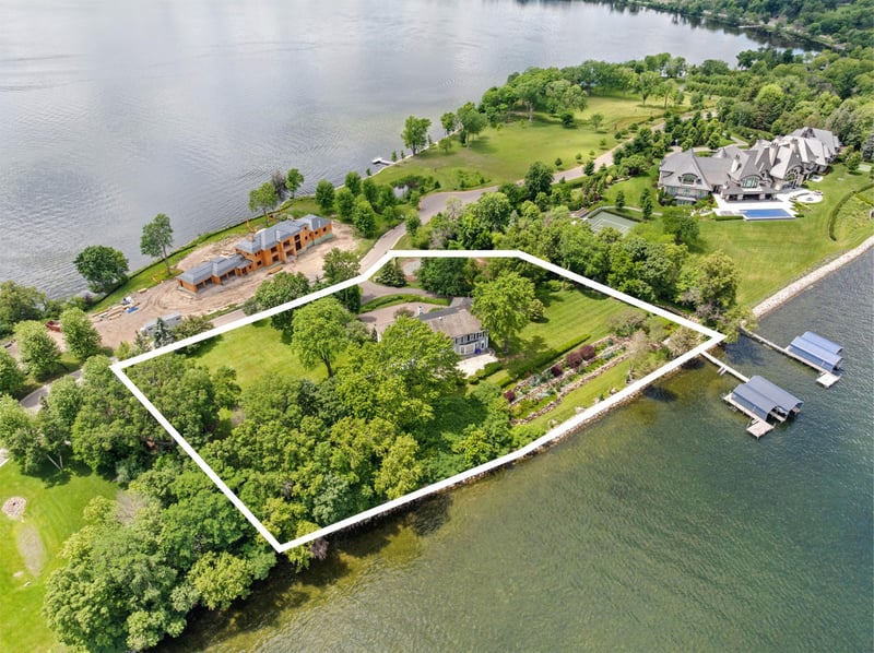 1480 Bracketts Point Rd, Wayzata, MN 55391