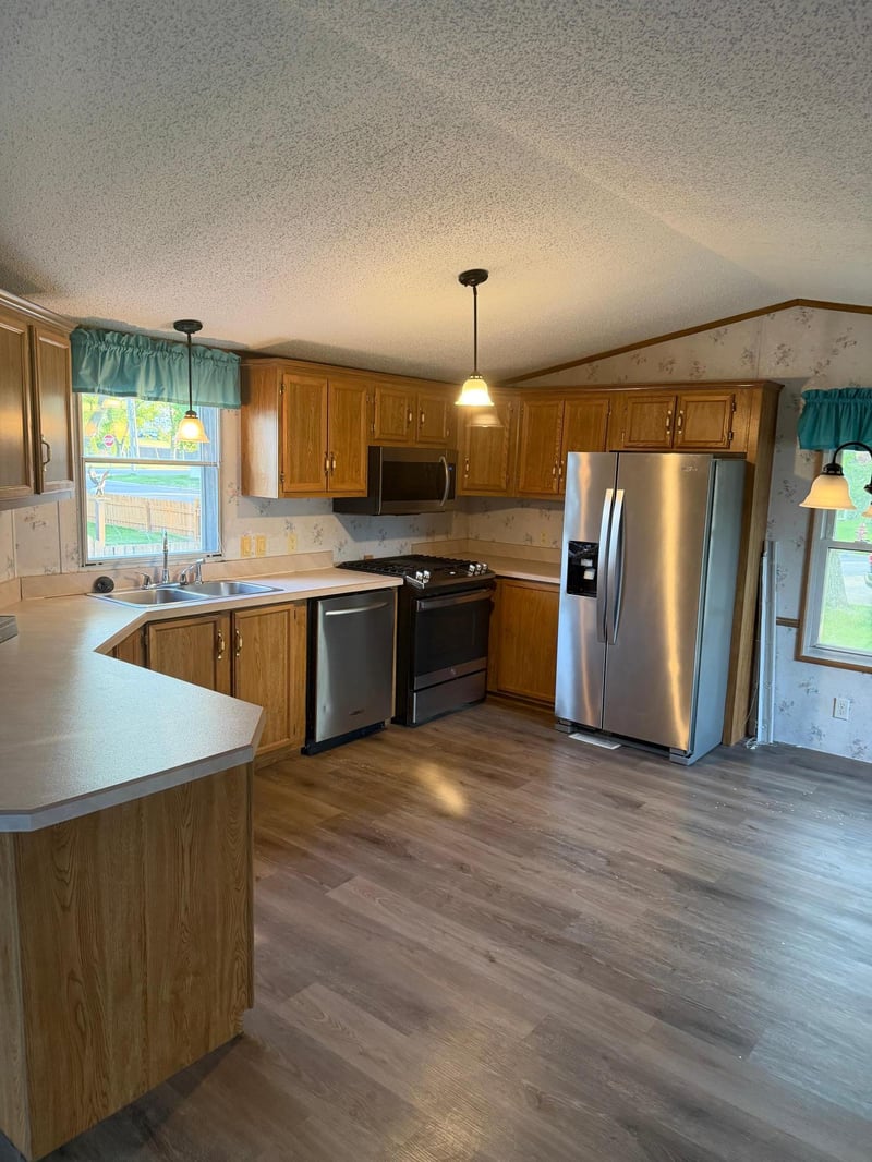 13 22nd Ave NW, Faribault, MN 55021
