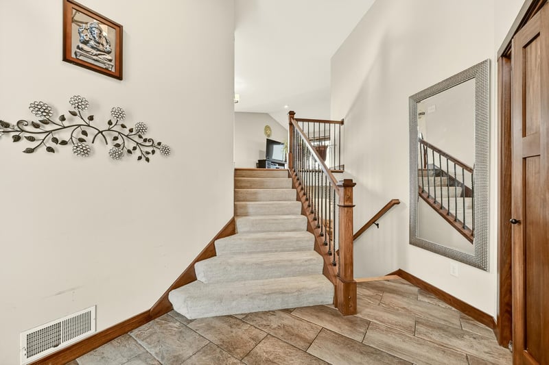 4682 Arctic Ln NW, Rochester, MN 55901