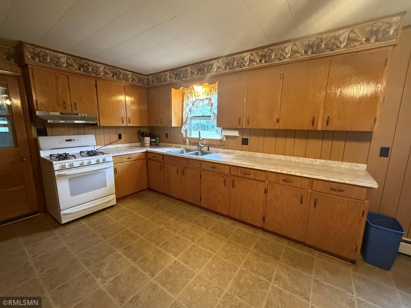 4206 E County Road T, Danbury, WI 54830