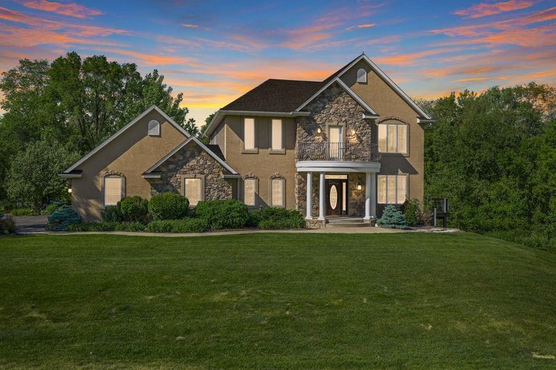 21390 France Blvd, Lakeville, MN 55044