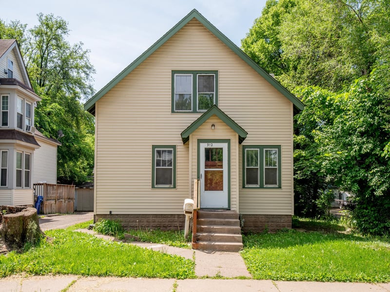 912 Fremont Ave, Saint Paul, MN 55106