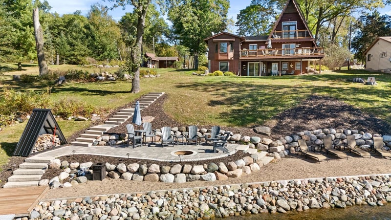 28754 Oak Dr NW, Zimmerman, MN 55398