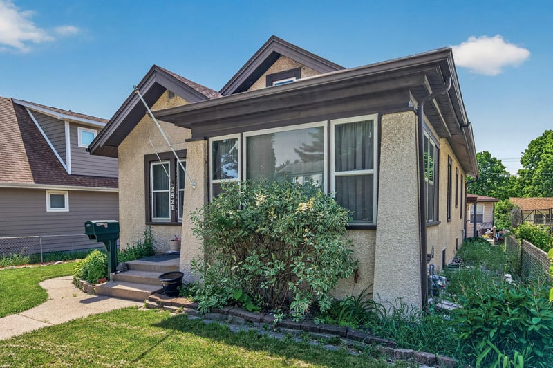 2821 Knox Ave N, Minneapolis, MN 55411