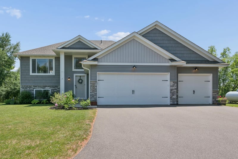 1850 357th Ave NE, Cambridge, MN 55008