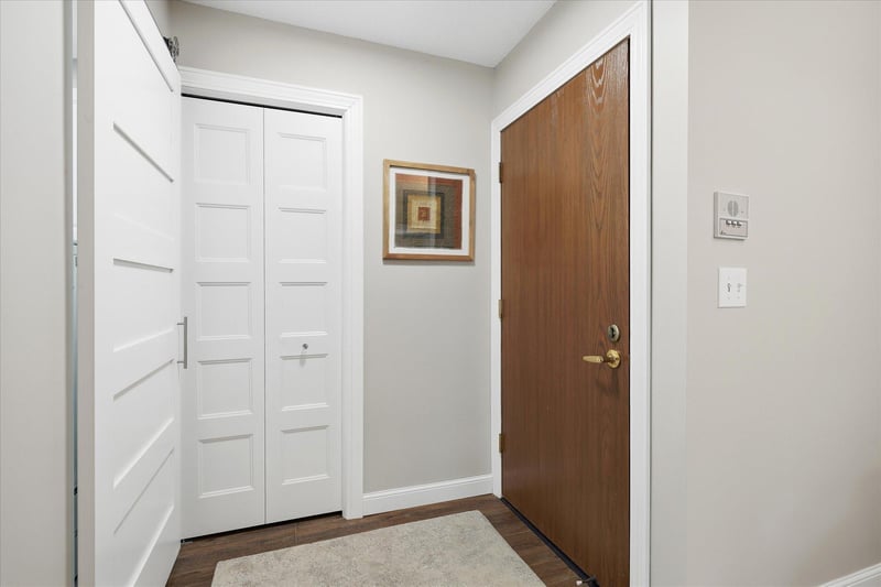 6869 Langford Dr, Edina, MN 55436
