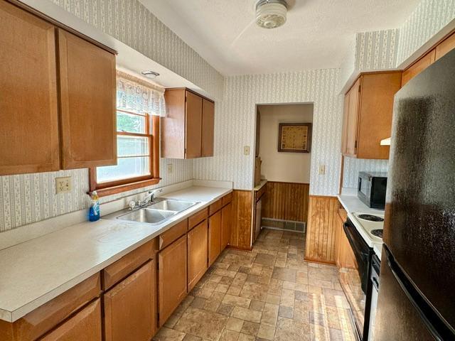 508 2nd St SE, Pelican Rapids, MN 56572