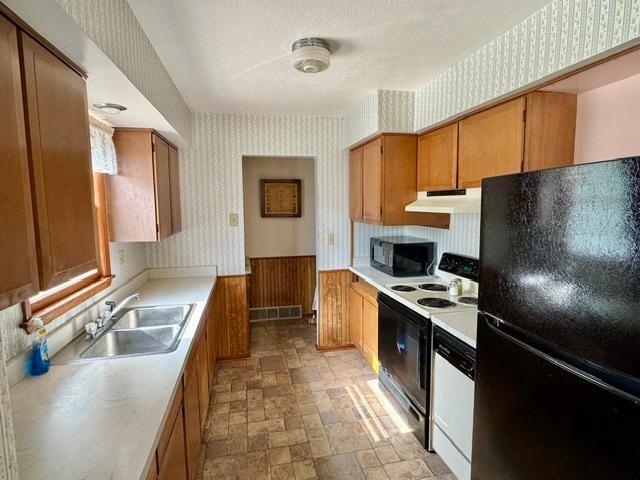 508 2nd St SE, Pelican Rapids, MN 56572