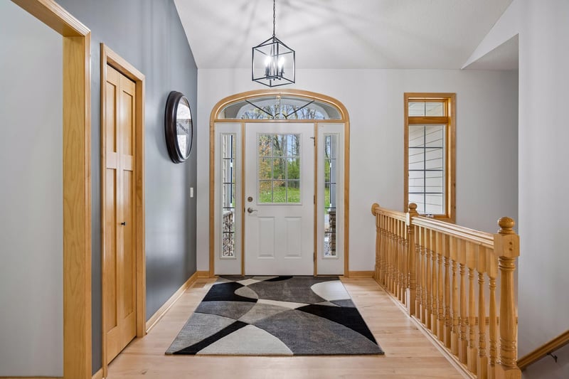 19461 Rawlins Cir NW, Elk River, MN 55330