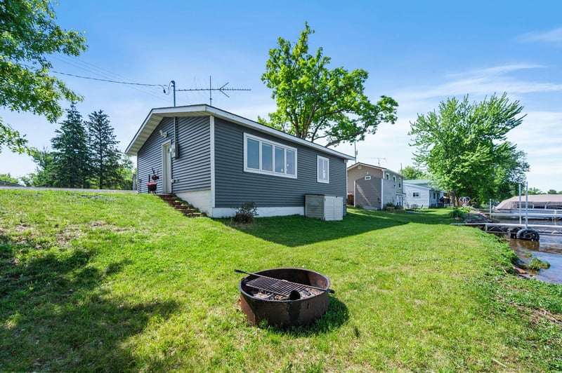 777 Us Highway 63, Clayton, WI 54004