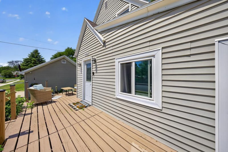 308 2nd St NW, Pine Island, MN 55963