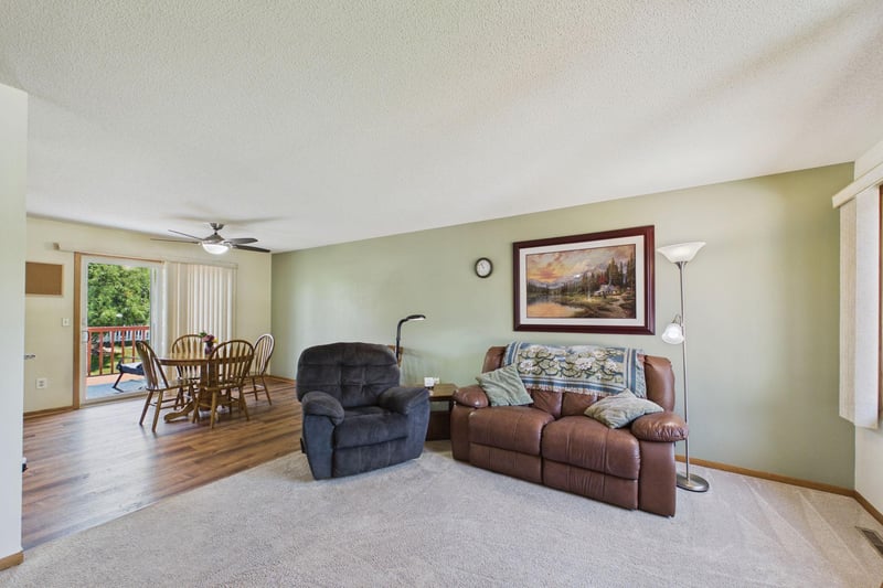 4335 Valley Dr NW, Rochester, MN 55901