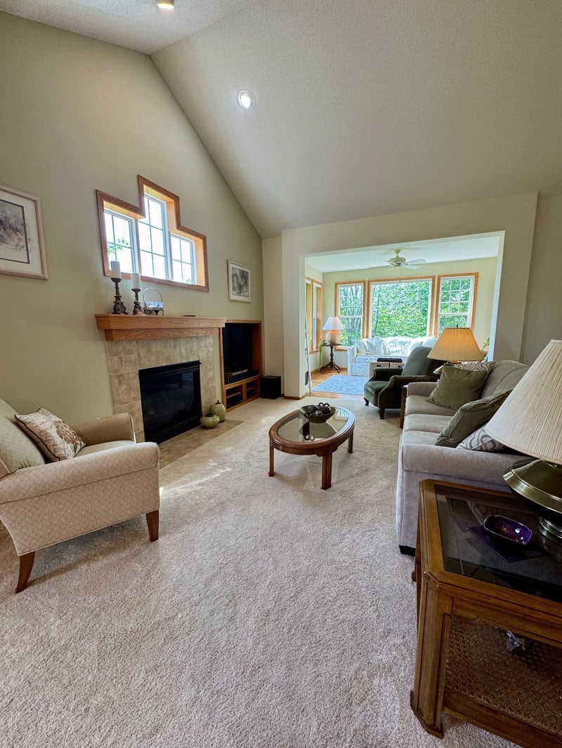 4711 Walnut Grove Ln N, Plymouth, MN 55446