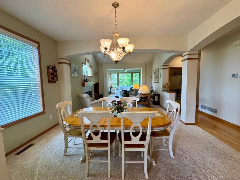 4711 Walnut Grove Ln N, Plymouth, MN 55446