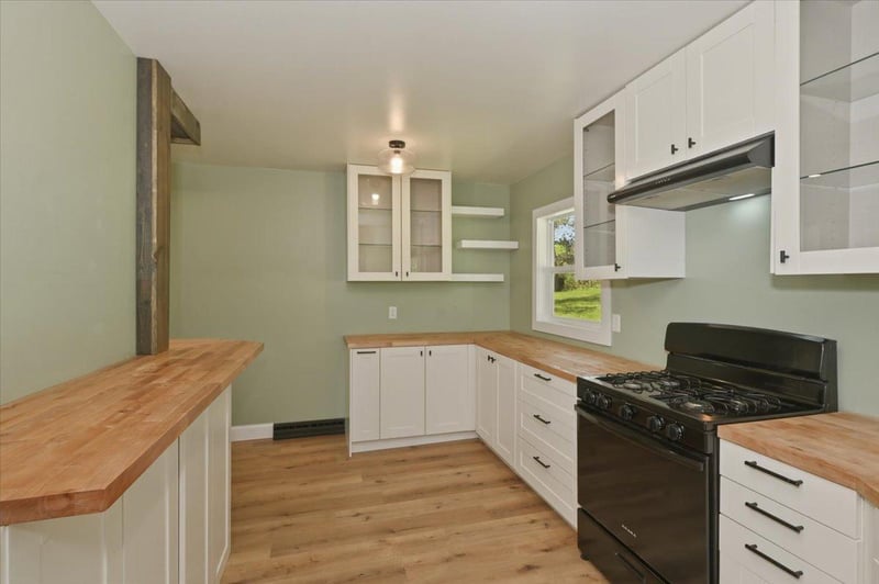 2253 Hay Lake Rd, Carlton, MN 55718