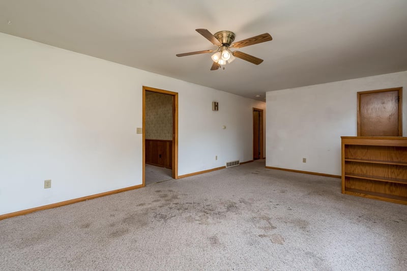395 W Minnesota St, Le Center, MN 56057