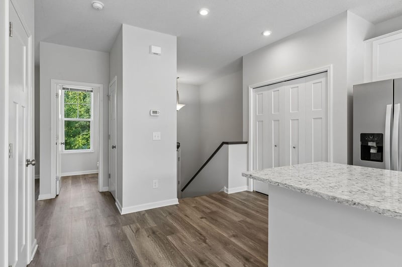 2193 Gateway Curve, North Saint Paul, MN 55109