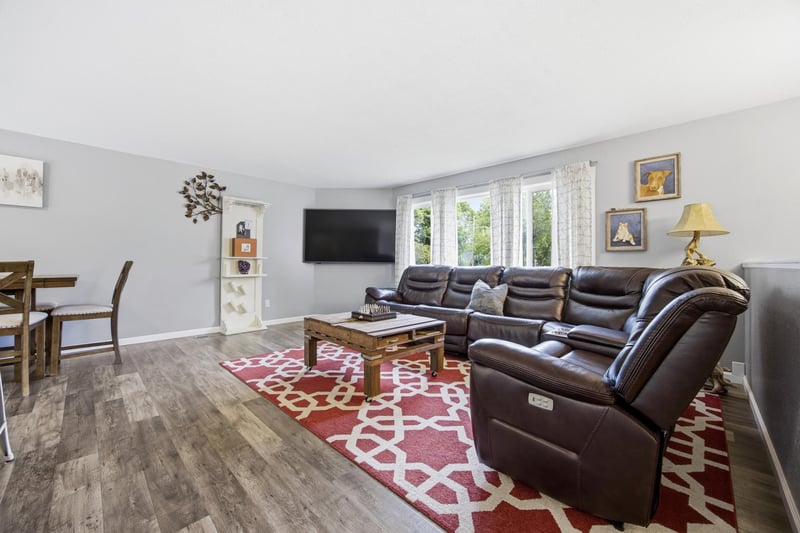 304 6th Ave SE, Barnesville, MN 56514
