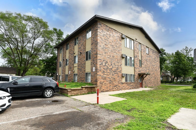 711 8th Ave S, Saint Cloud, MN 56301