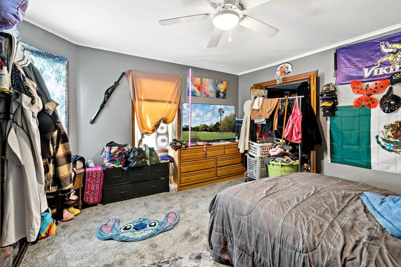 932 Summit Ave, Saint Paul Park, MN 55071