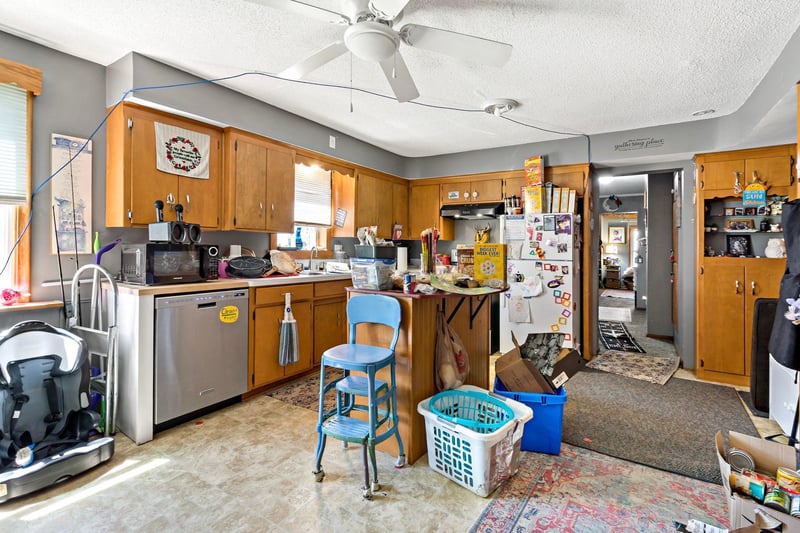932 Summit Ave, Saint Paul Park, MN 55071