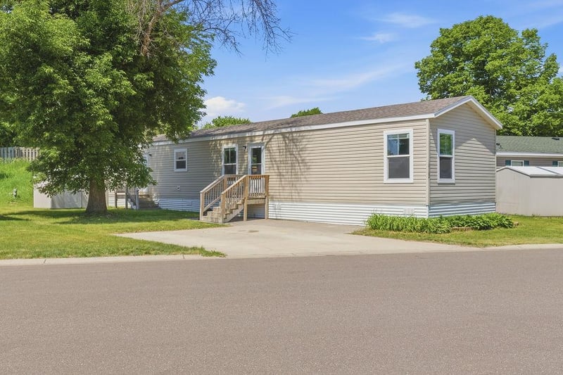 10162 Pierce Pl NE, Blaine, MN 55434