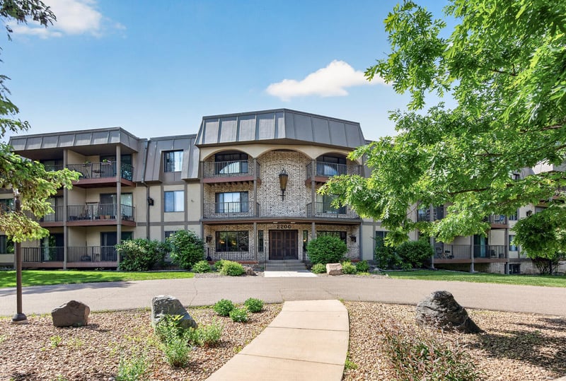 2200 Nevada Ave S #206, Saint Louis Park, MN 55426