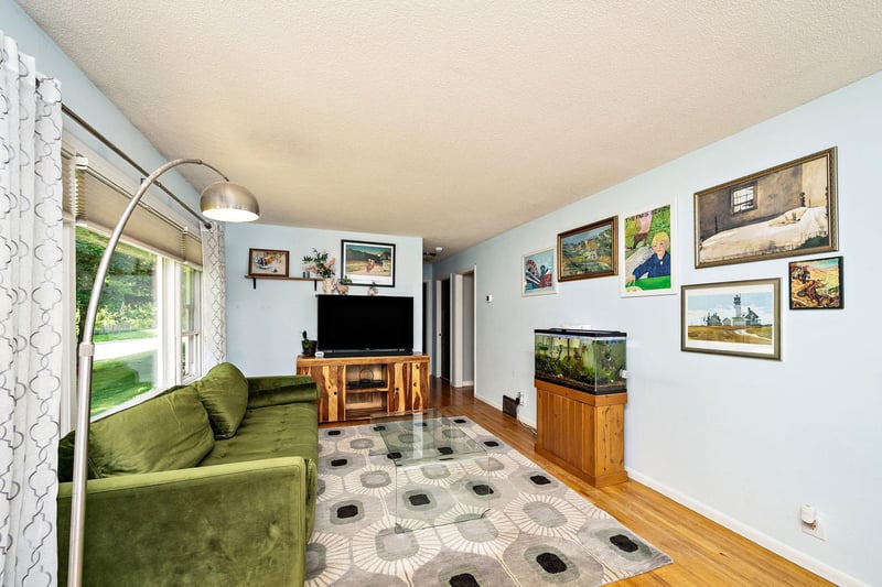 11333 Rich Rd, Bloomington, MN 55437
