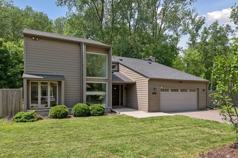 13124 April Ln, Minnetonka, MN 55305