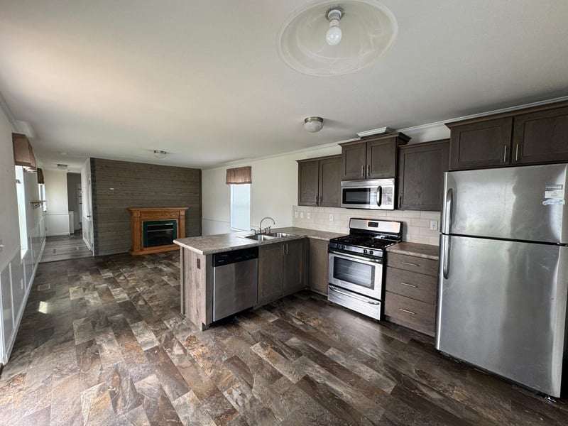 8 Holt Dr, Duluth, MN 55808