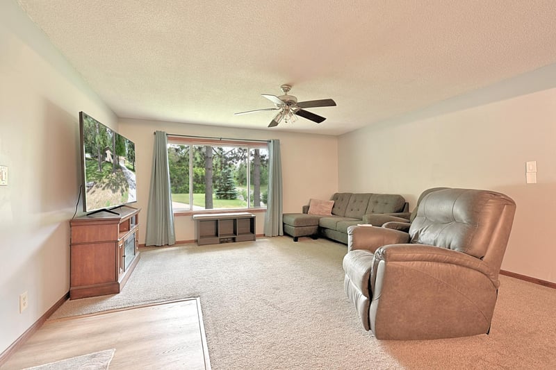 1025 SW 5th St, Grand Rapids, MN 55744