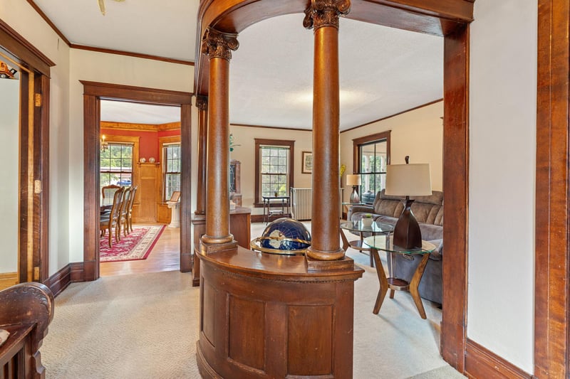 821 E Elm Ave, Waseca, MN 56093