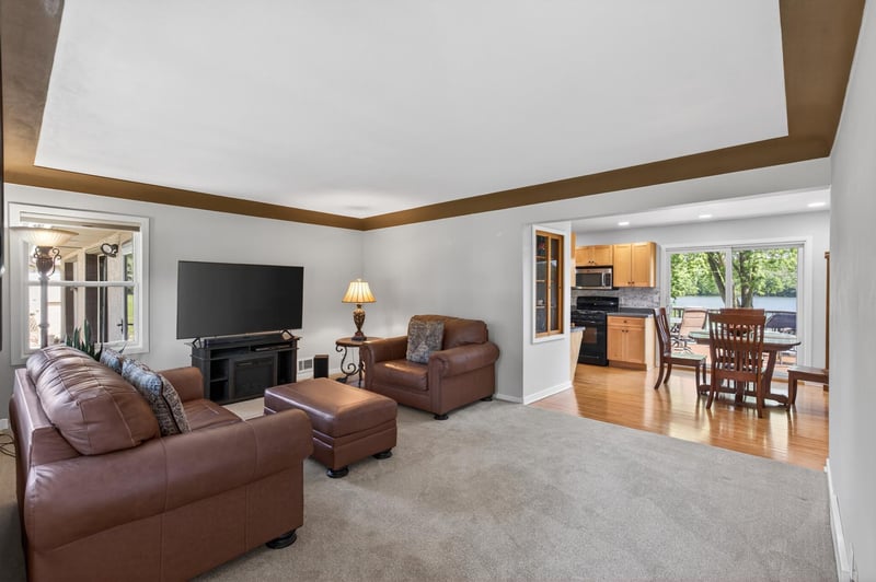 2133 62nd St E, Inver Grove Heights, MN 55077