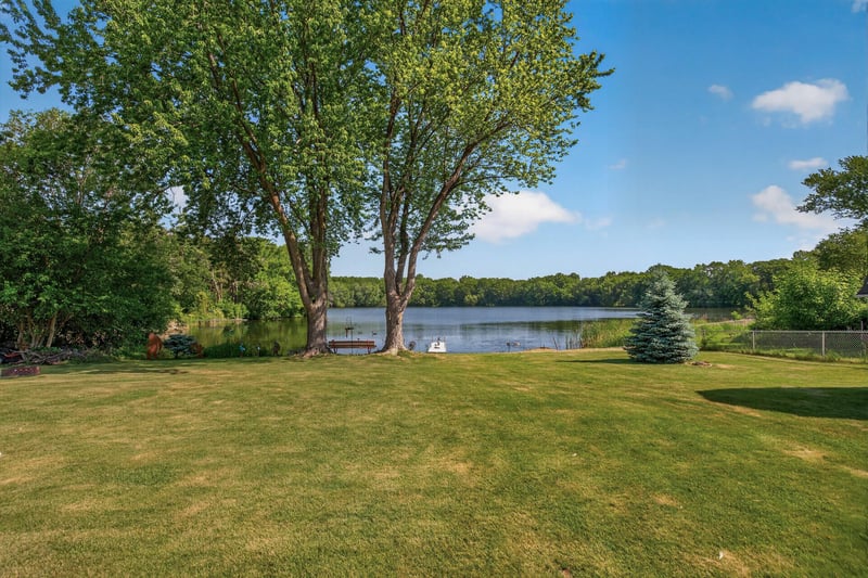 2133 62nd St E, Inver Grove Heights, MN 55077