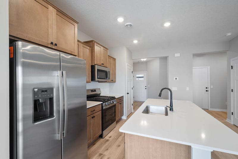 10340 Birchwood Cir, Victoria, MN 55318