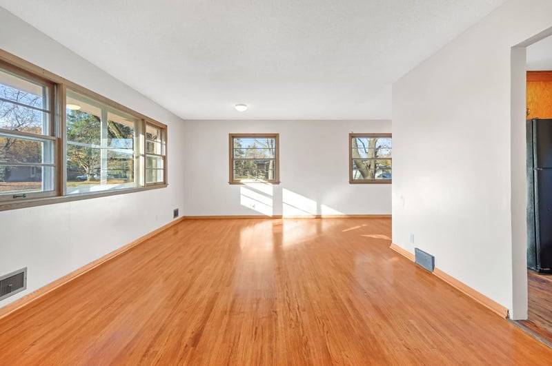 4418 65th Ave N, Brooklyn Center, MN 55429