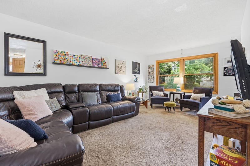 5332 Elliot Ave, Minneapolis, MN 55417