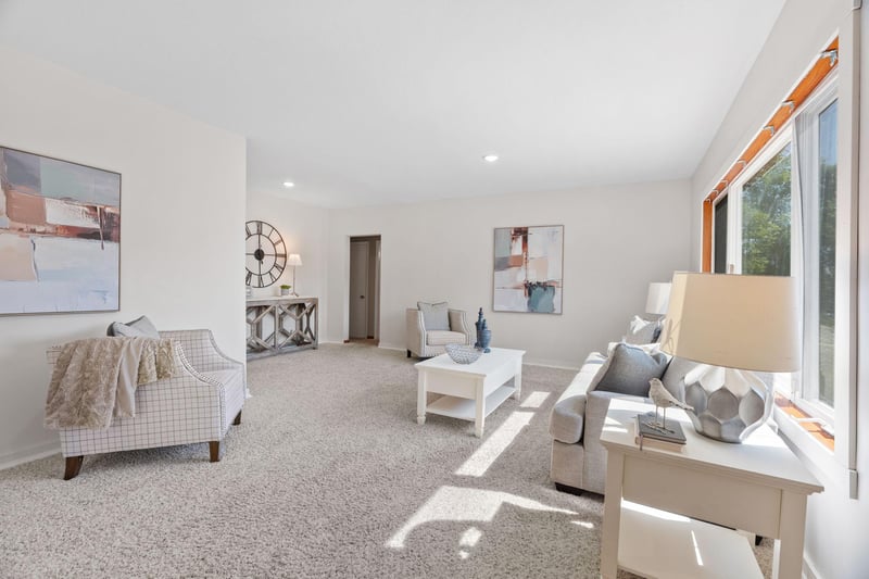 30325 Elm St, Lindstrom, MN 55045