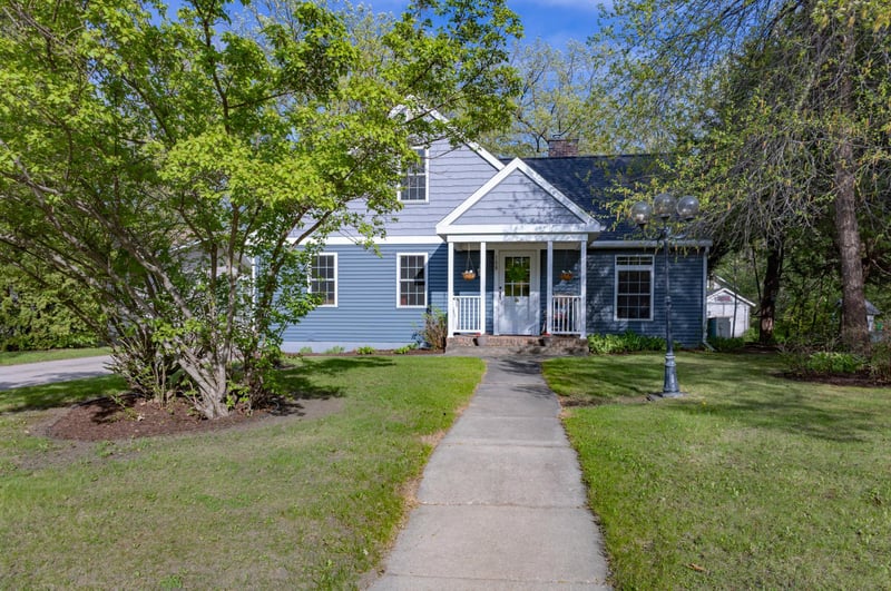 108 N Broadway, New York Mills, MN 56567