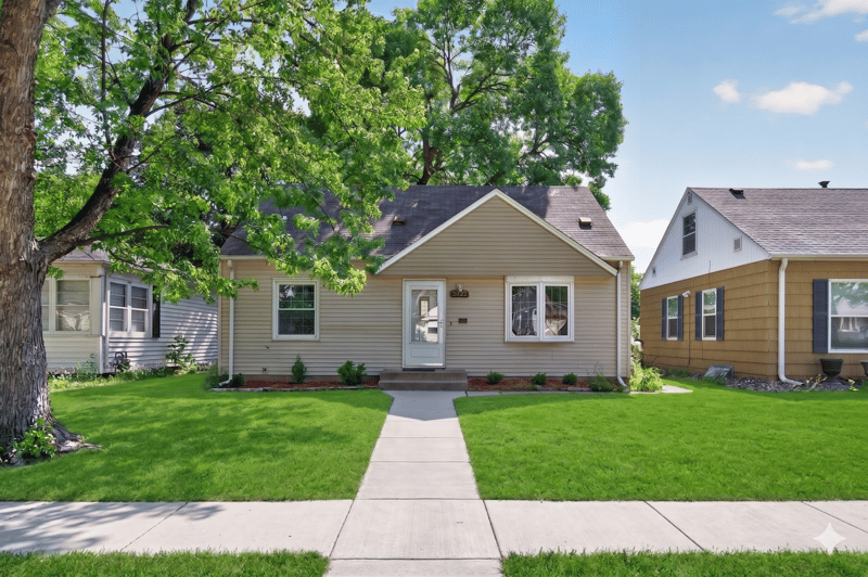 5232 Washburn Ave N, Minneapolis, MN 55430