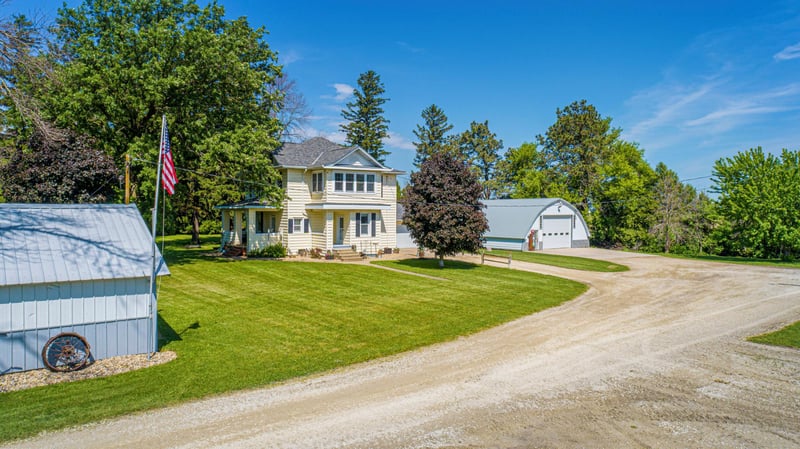 12304 720th St, Blooming Prairie, MN 55917
