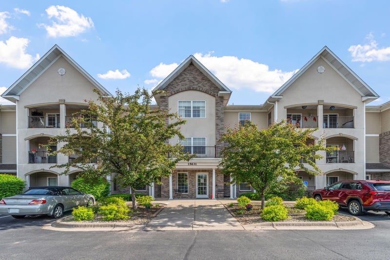 15631 Linnet St NW #3-202, Andover, MN 55304