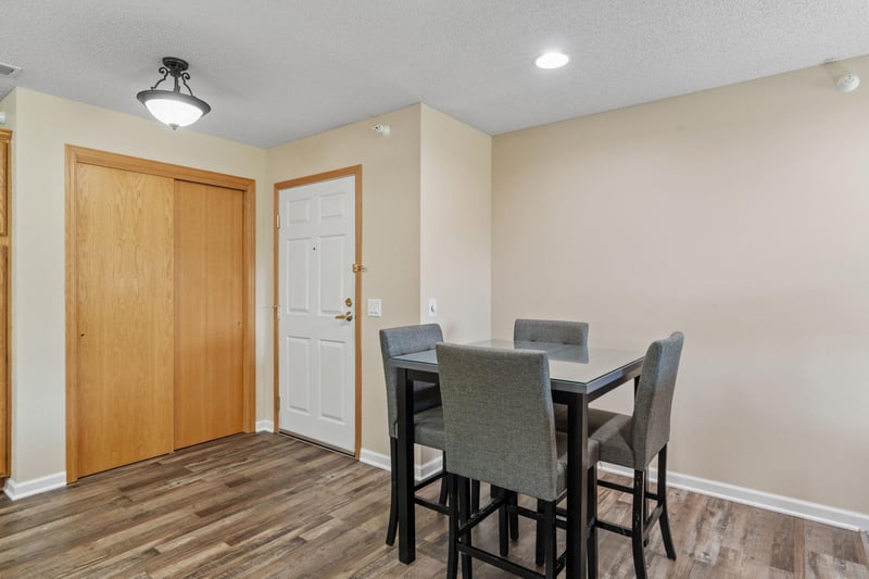 15631 Linnet St NW #3-202, Andover, MN 55304